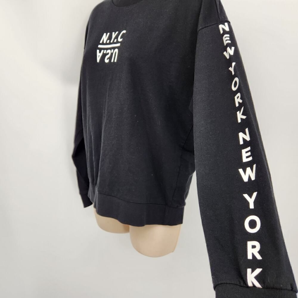 H&M Divided Long Sleeve T-Shirt Women's Size Medium Black N.Y.C. U.S.A. - Picture 3 of 7